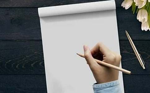 ����Ʒ������δ�����꼶����300��4ƪ